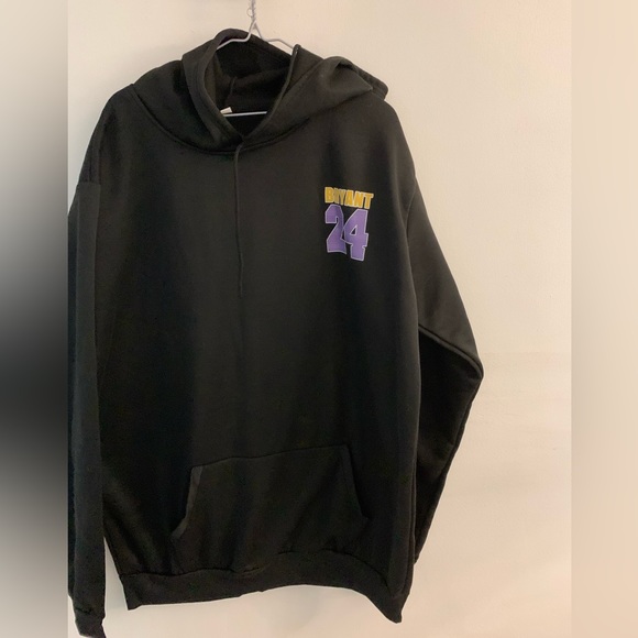 Kobe Bryant ( thanks for the memories) black unisex hoodie size 4XL - Picture 2 of 11